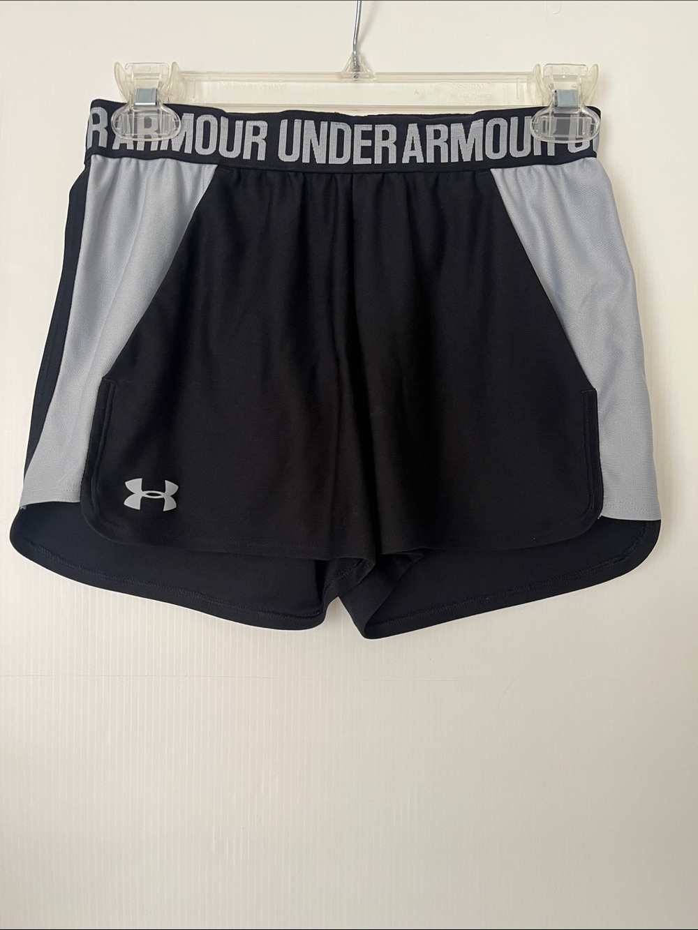 Under Armour  Short Size XS